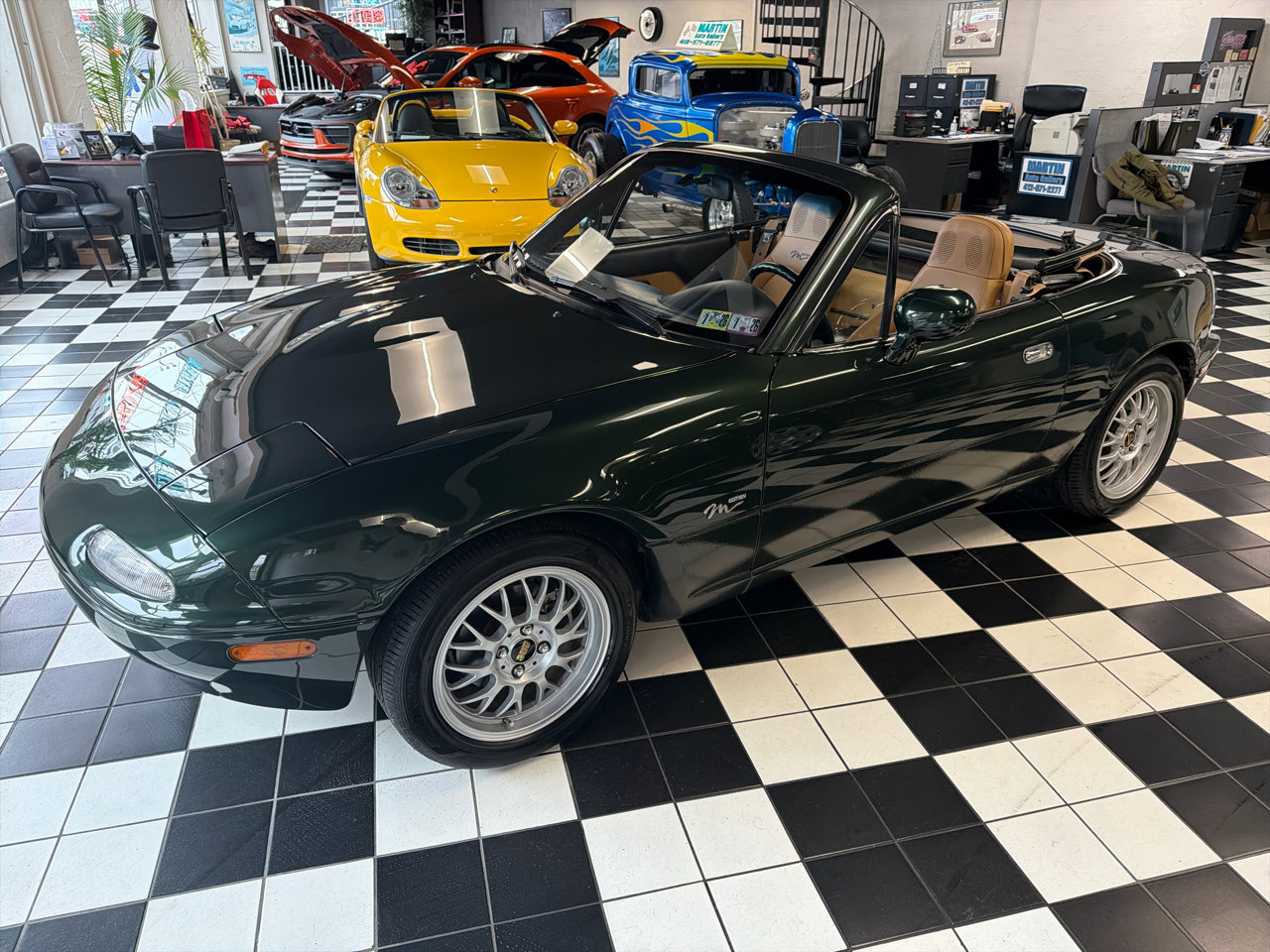 Used 1997 MAZDA MX-5 Miata M-Edition image 2