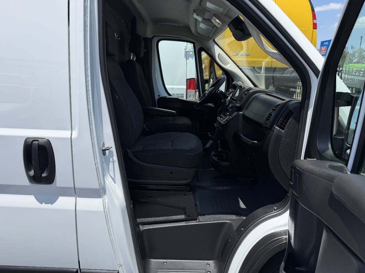 Used 2023 RAM ProMaster 2500 FWD image 15