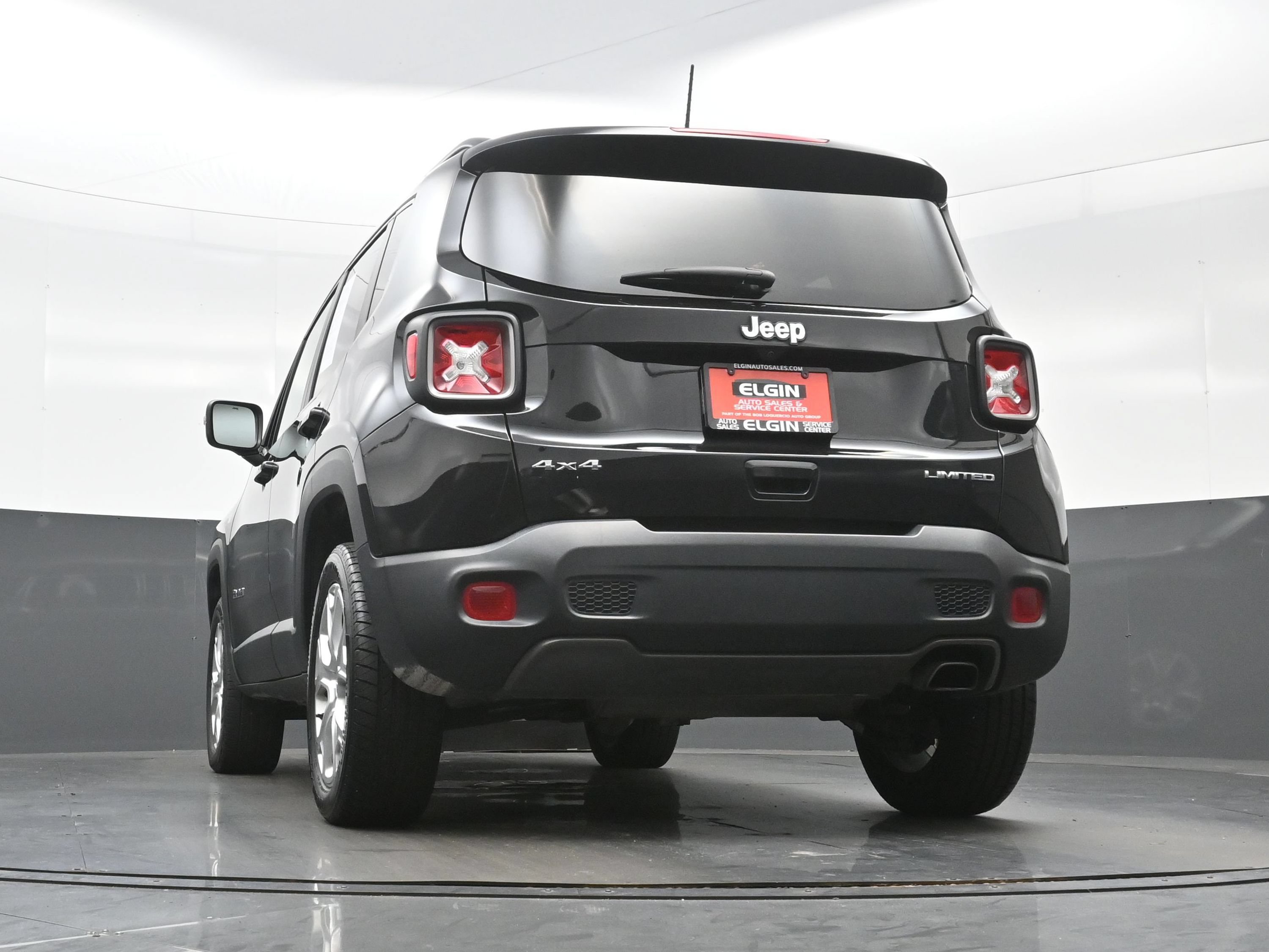 Used 2019 Jeep Renegade Limited w/ UConnect 8.4 Nav Group AWD/4WD image 30