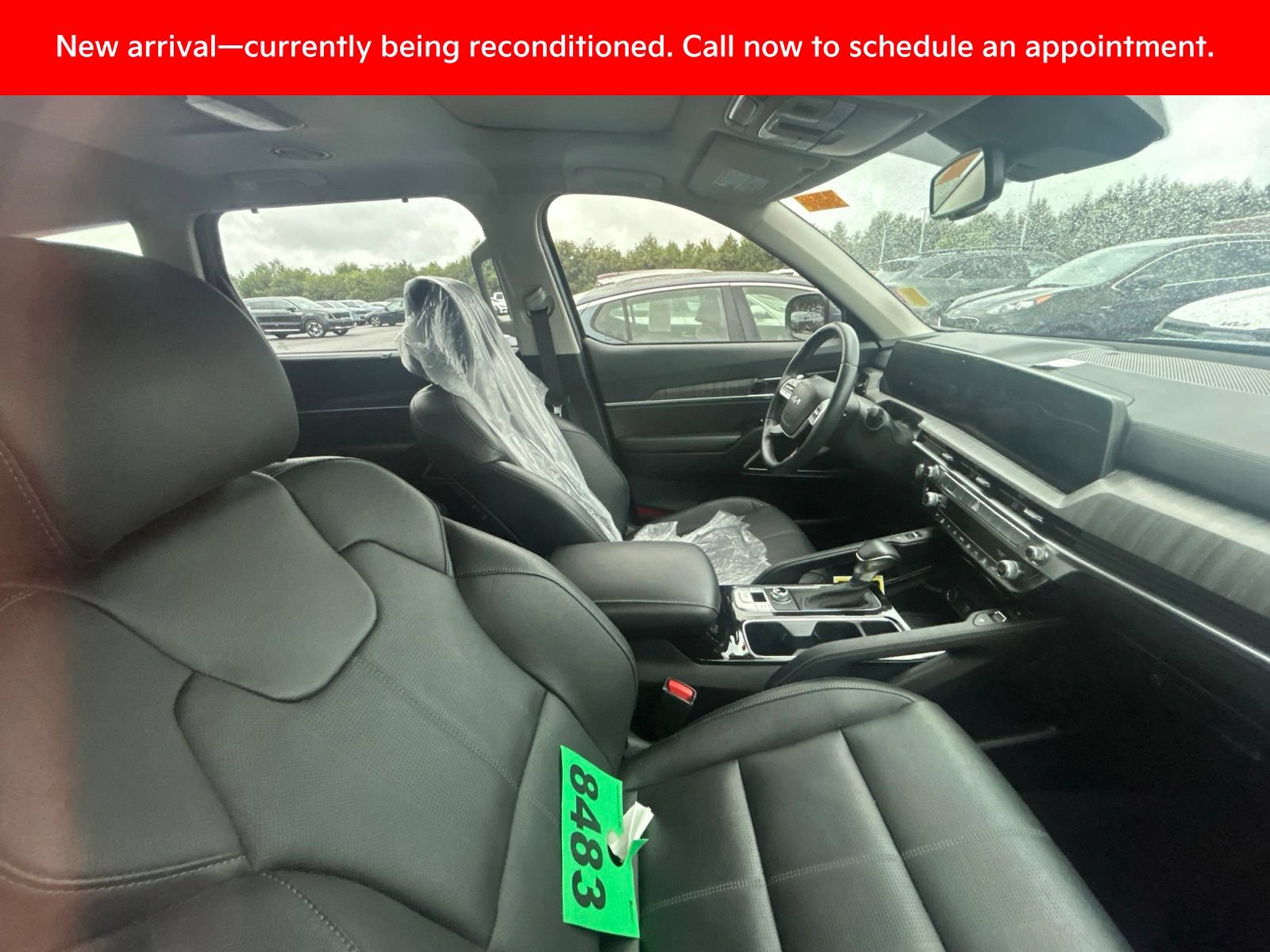 Certified 2025 Kia Telluride EX w/ EX Captain's Chair Package AWD/4WD image 5