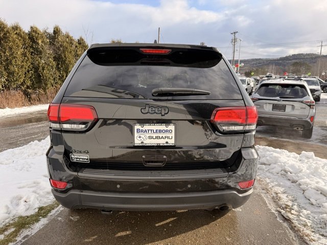 Used 2020 Jeep Grand Cherokee Laredo image 5