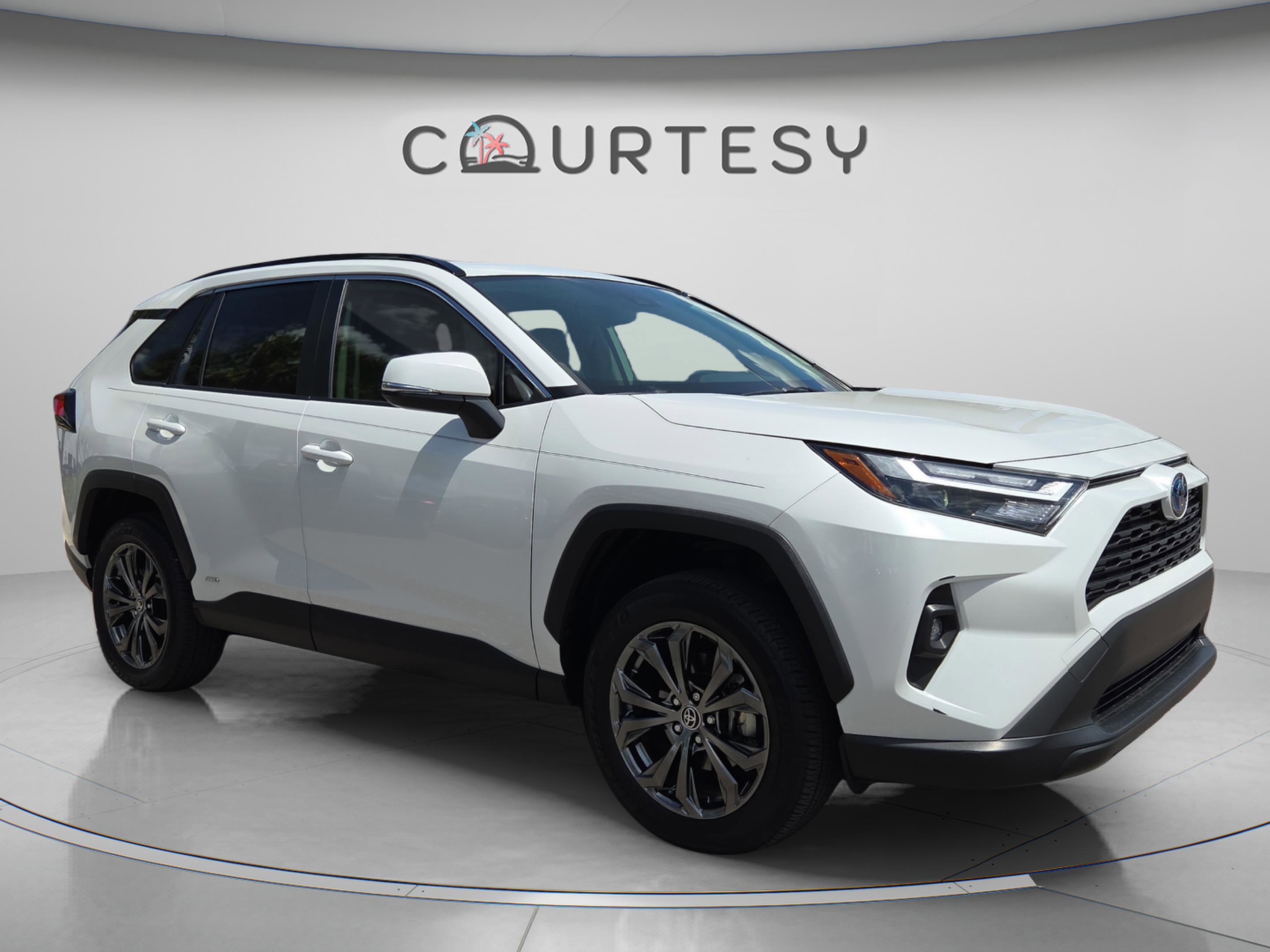 Certified 2023 Toyota RAV4 XLE Premium AWD/4WD image 3
