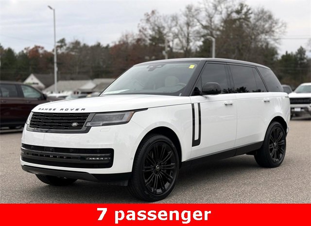 Used 2025 Land Rover Range Rover Long Wheelbase SE image 2
