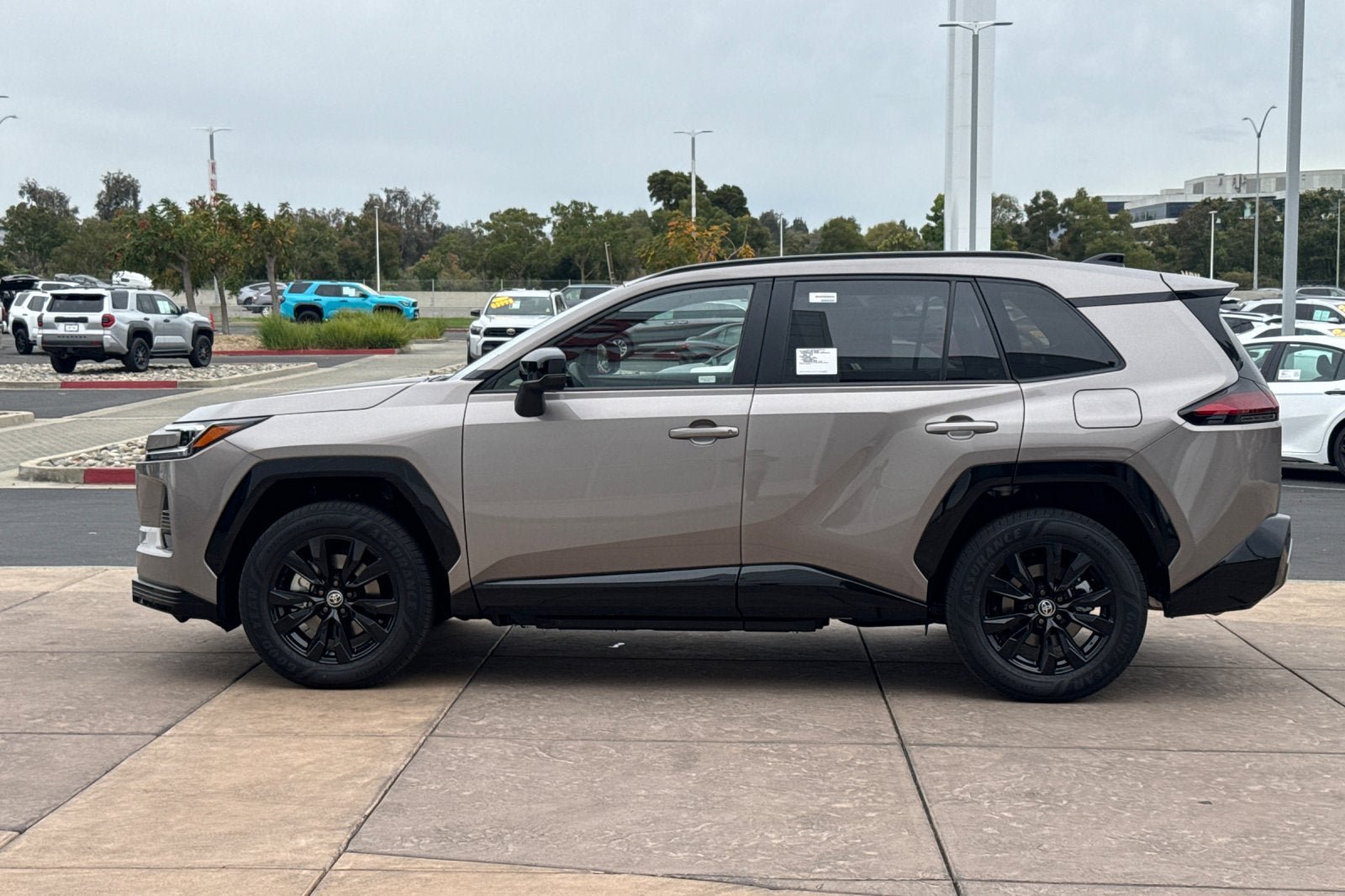New 2026 Toyota RAV4 SE w/ Illumination Package (TMS) AWD/4WD image 7