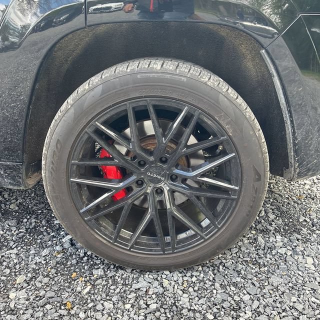 Used 2018 Jeep Grand Cherokee SRT AWD/4WD image 16
