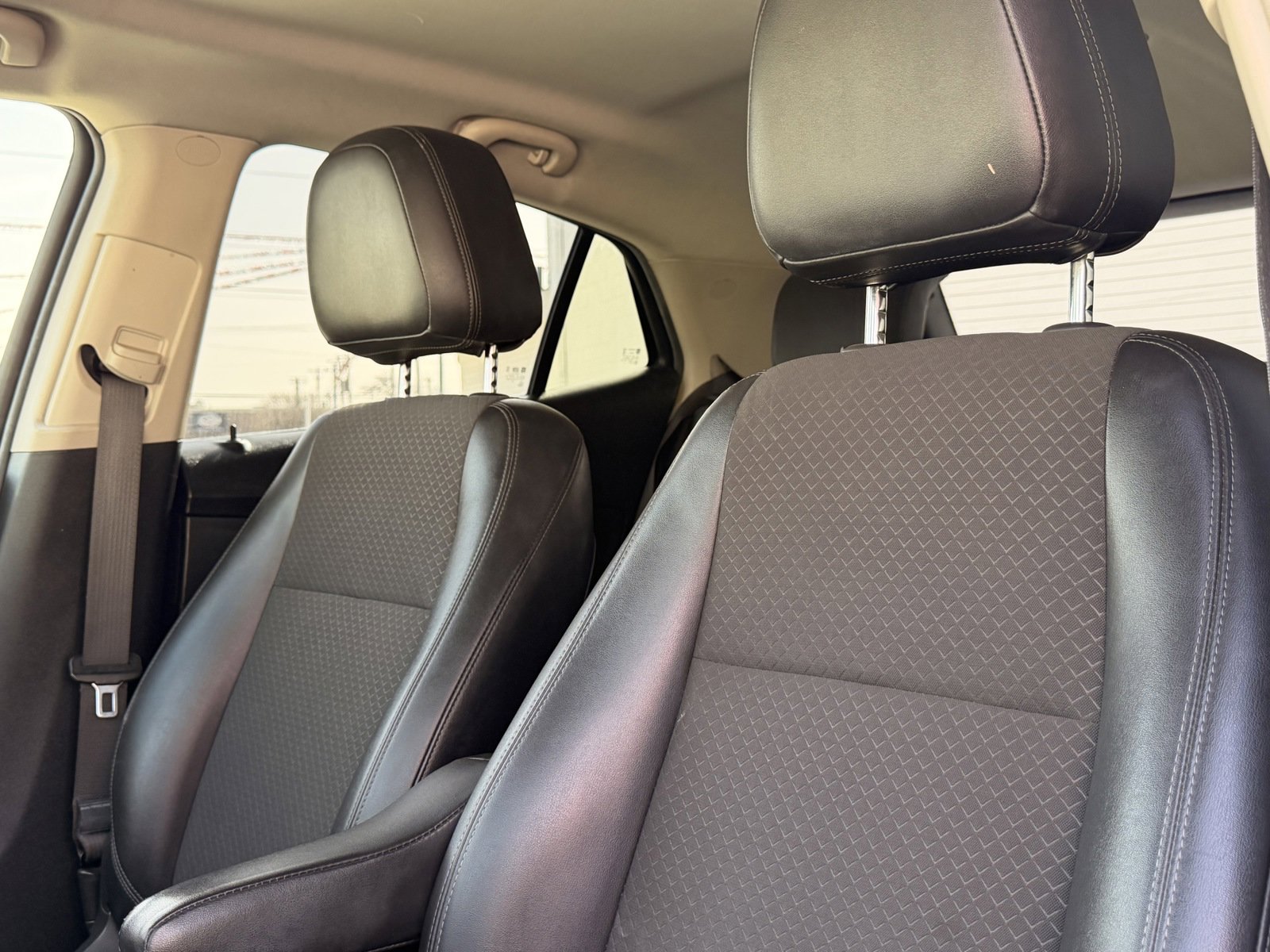 Used 2020 Buick Encore Preferred FWD image 15