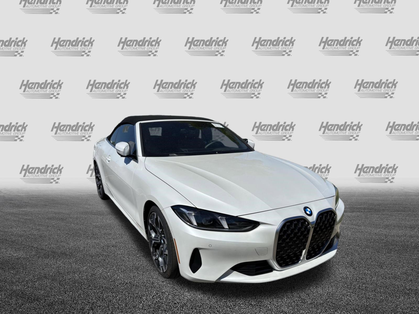 Used 2025 BMW 430i Convertible image 2