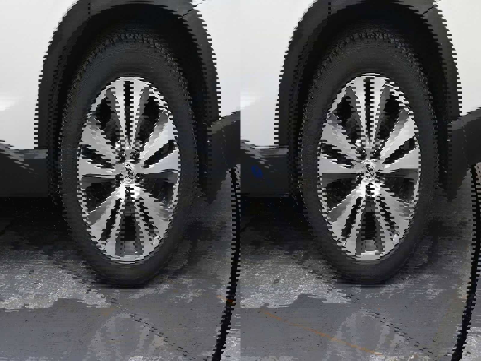 Used 2020 Subaru Ascent Touring image 5