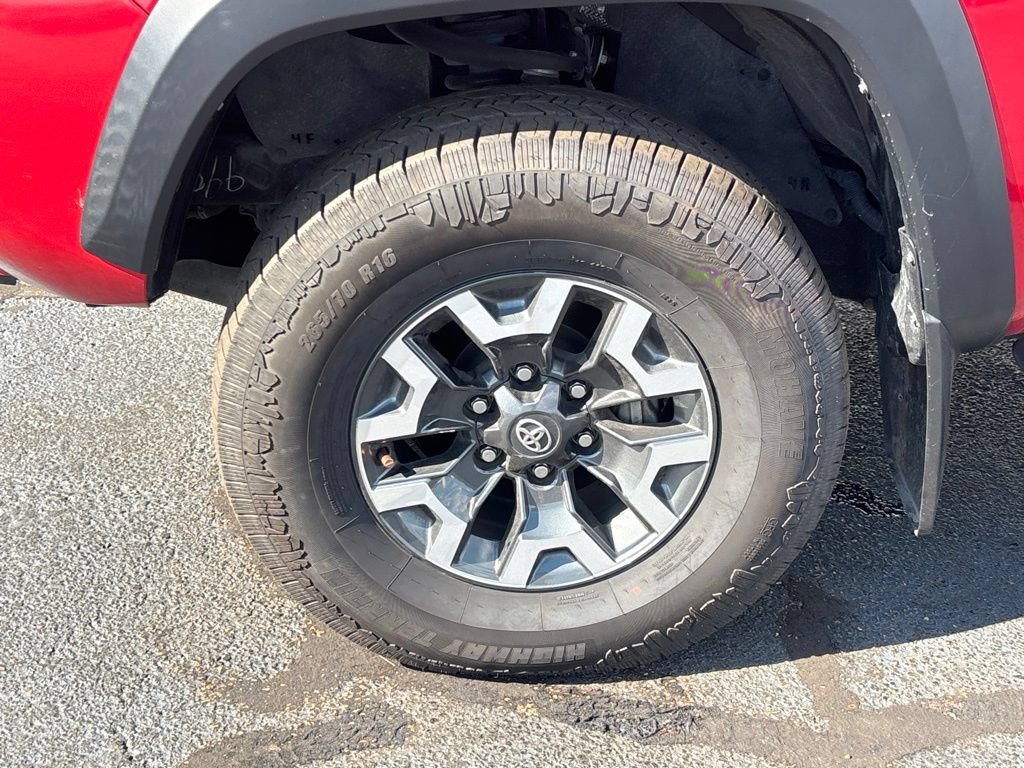 Used 2023 Toyota Tacoma TRD Off-Road AWD/4WD image 25