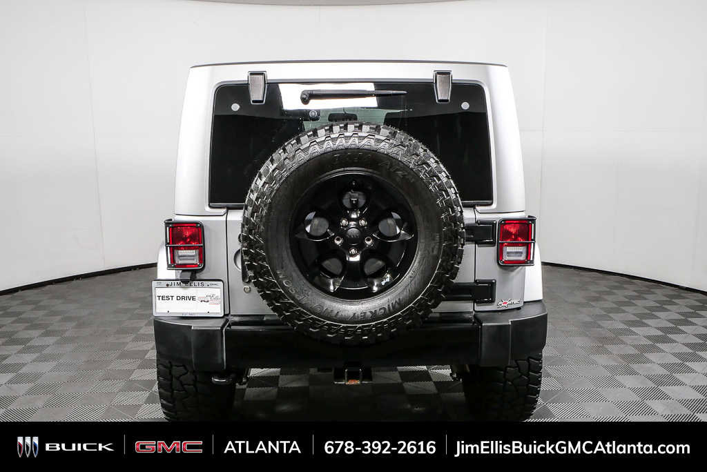 Used 2015 Jeep Wrangler Unlimited Sahara AWD/4WD image 25