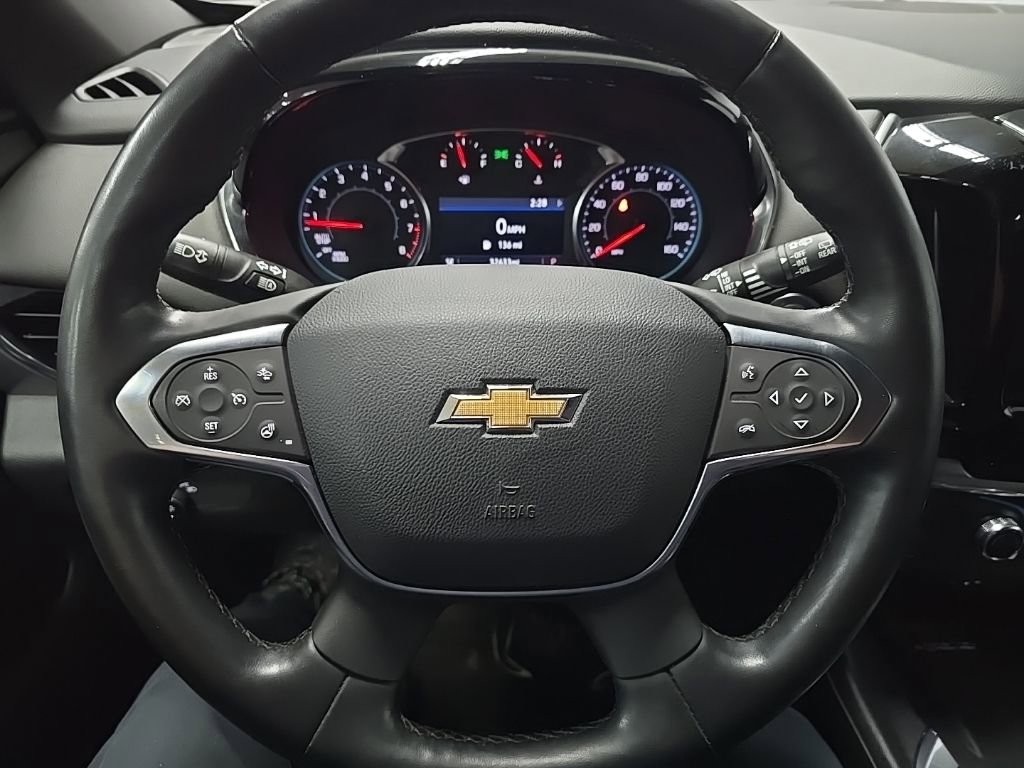 Used 2023 Chevrolet Traverse LT image 18