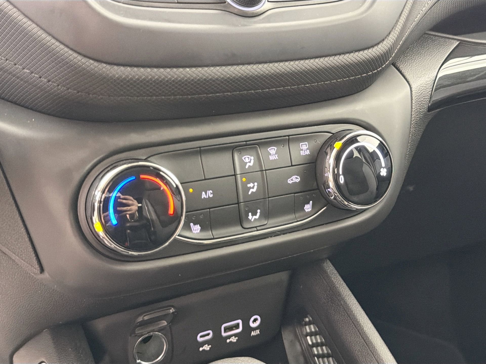 Used 2023 Chevrolet TrailBlazer LT image 19