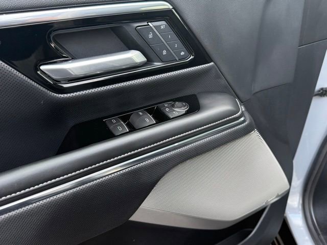 Used 2025 GMC Sierra EV Denali image 25