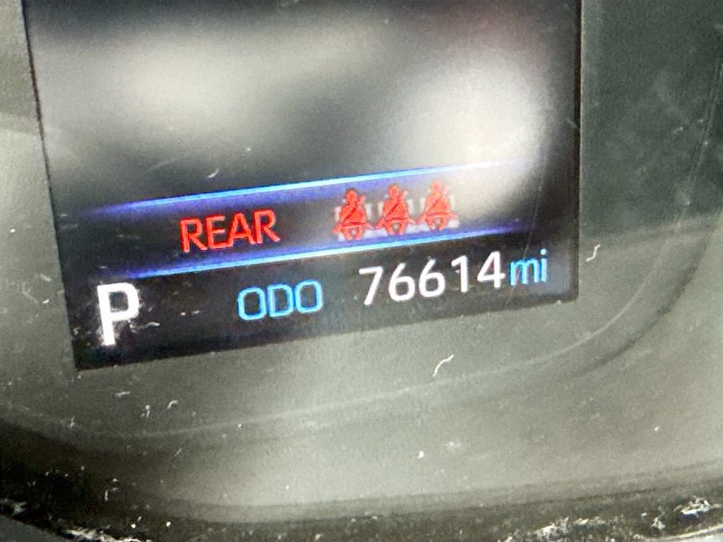 Used 2021 Toyota Corolla LE FWD image 38