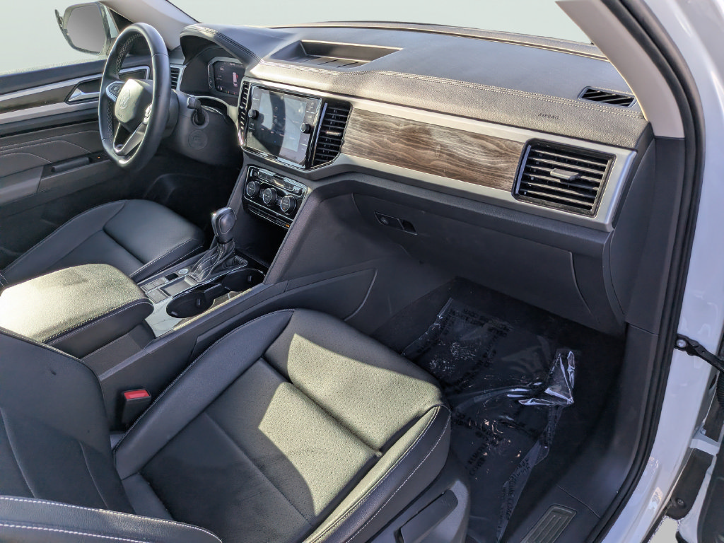 Certified 2023 Volkswagen Atlas SE w/ Panoramic Sunroof Package FWD image 11