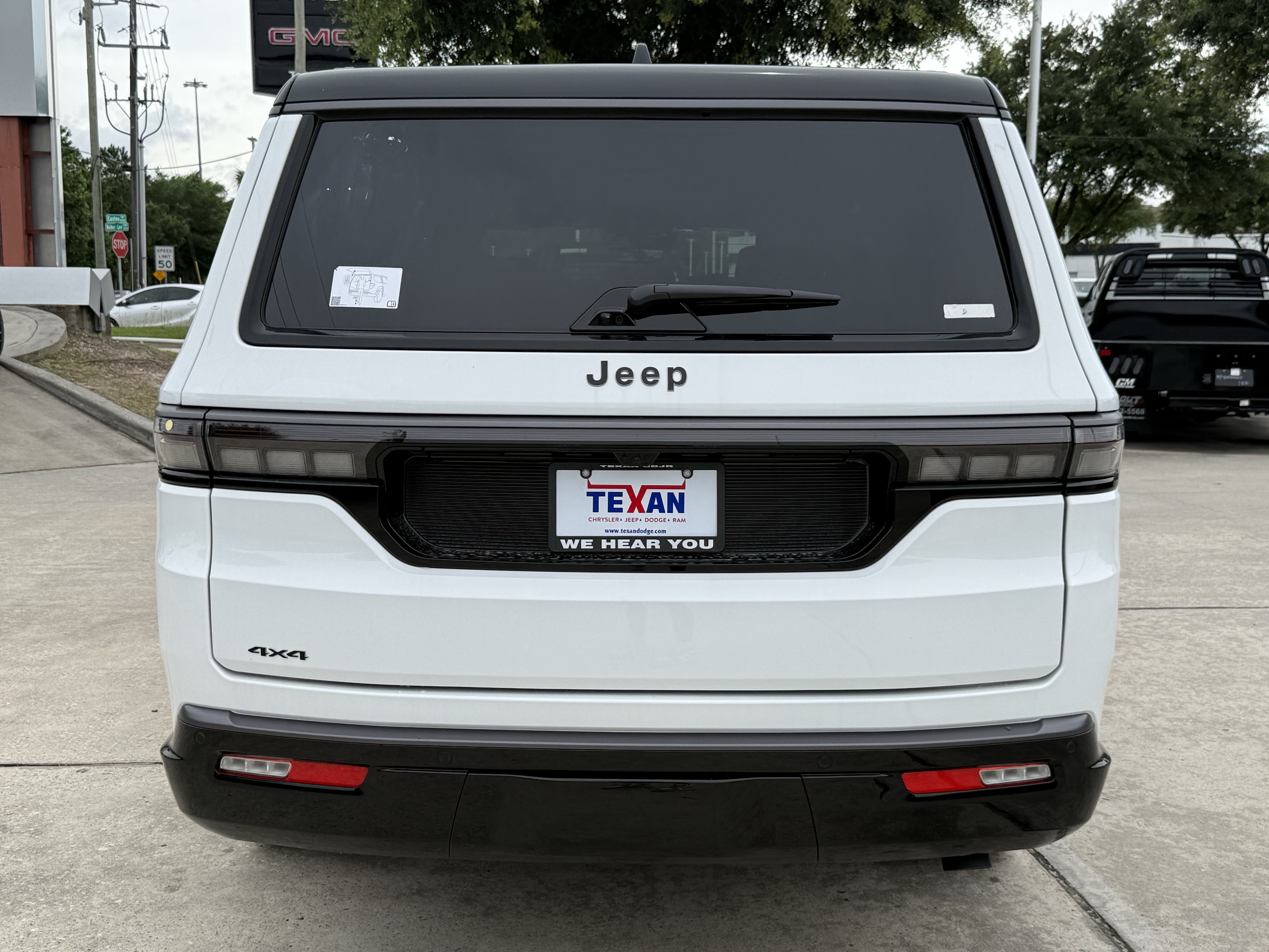 New 2026 Jeep Grand Wagoneer L Summit AWD/4WD image 6