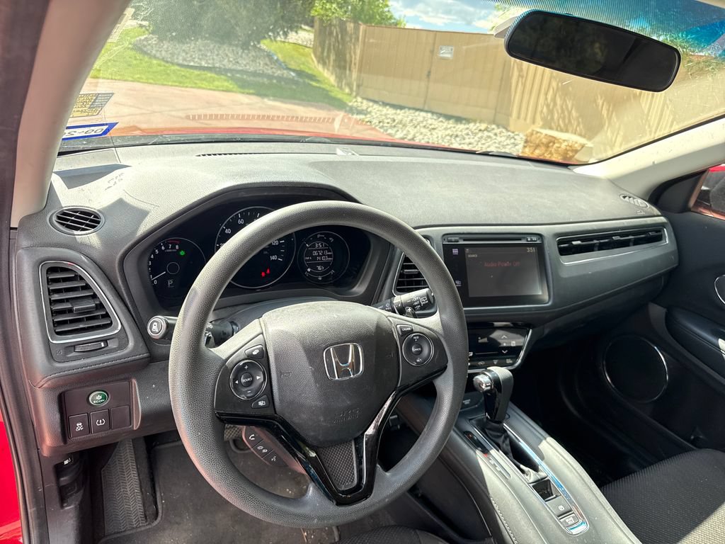 Used 2017 Honda HR-V EX image 12