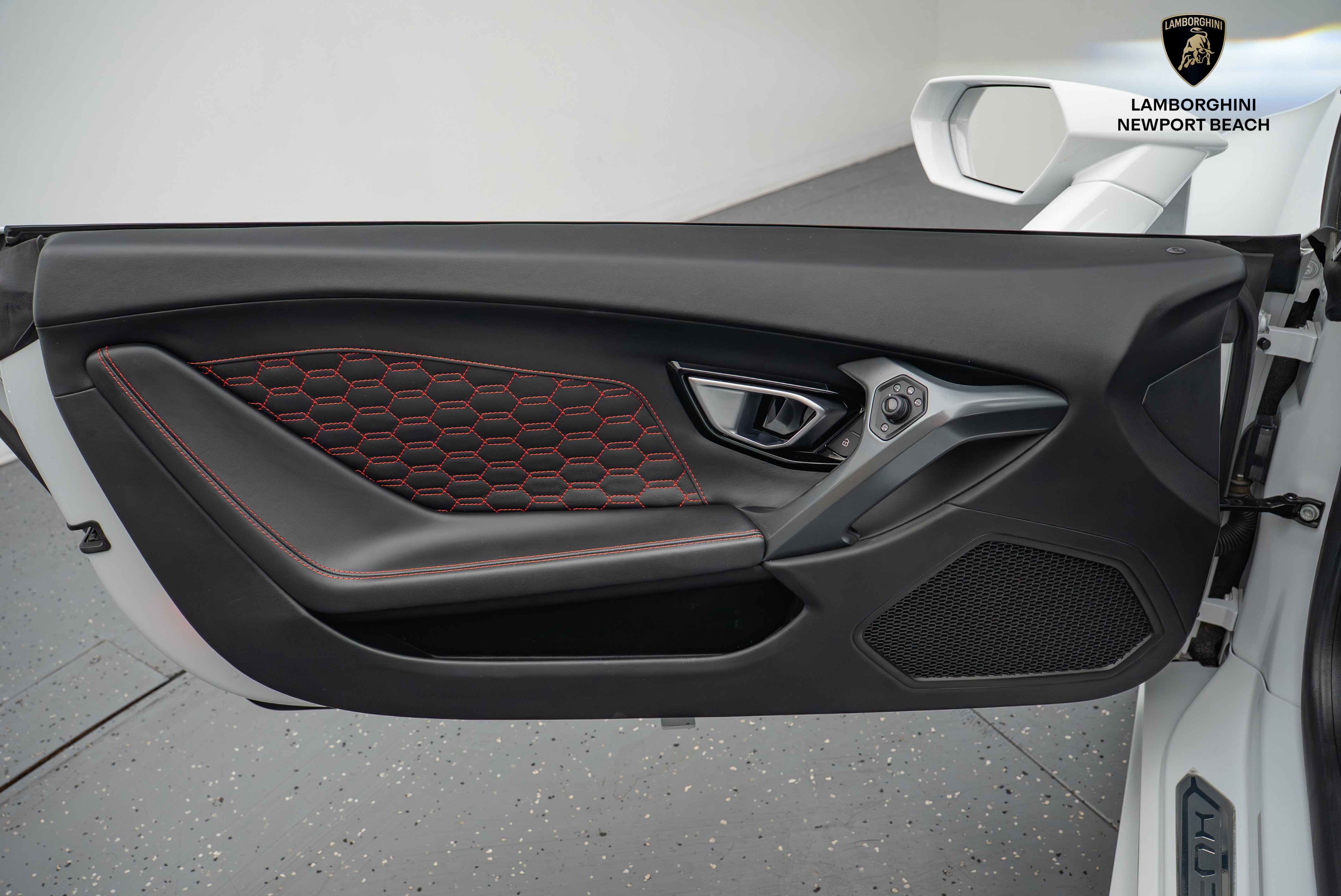 Used 2017 Lamborghini Huracan LP 580-2 image 37