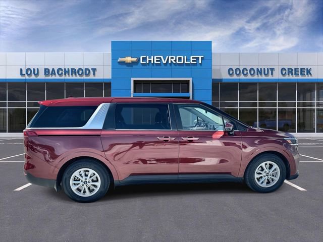 Used 2024 Kia Carnival LX image 9
