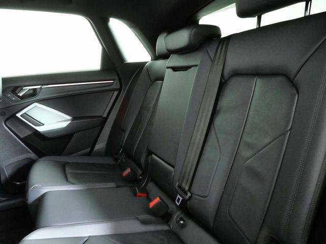 Used 2023 Audi Q3 2.0T Premium Plus w/ Premium Plus Package image 15