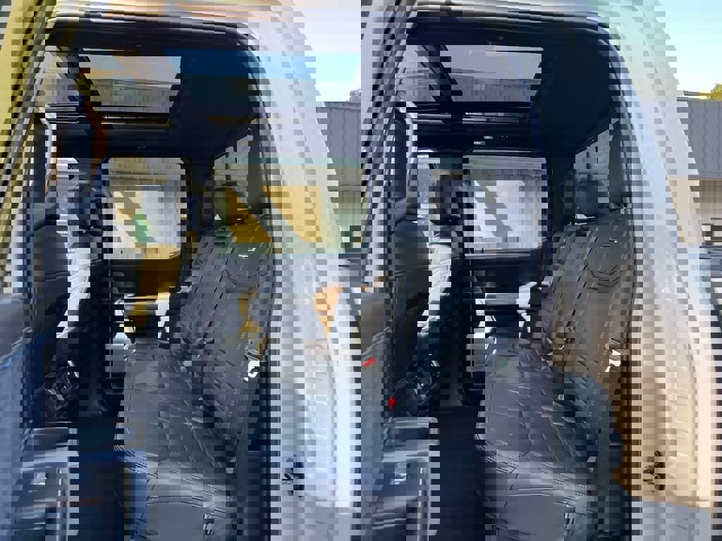 New 2025 Ford F150 Platinum w/ Equipment Group 702A High image 27