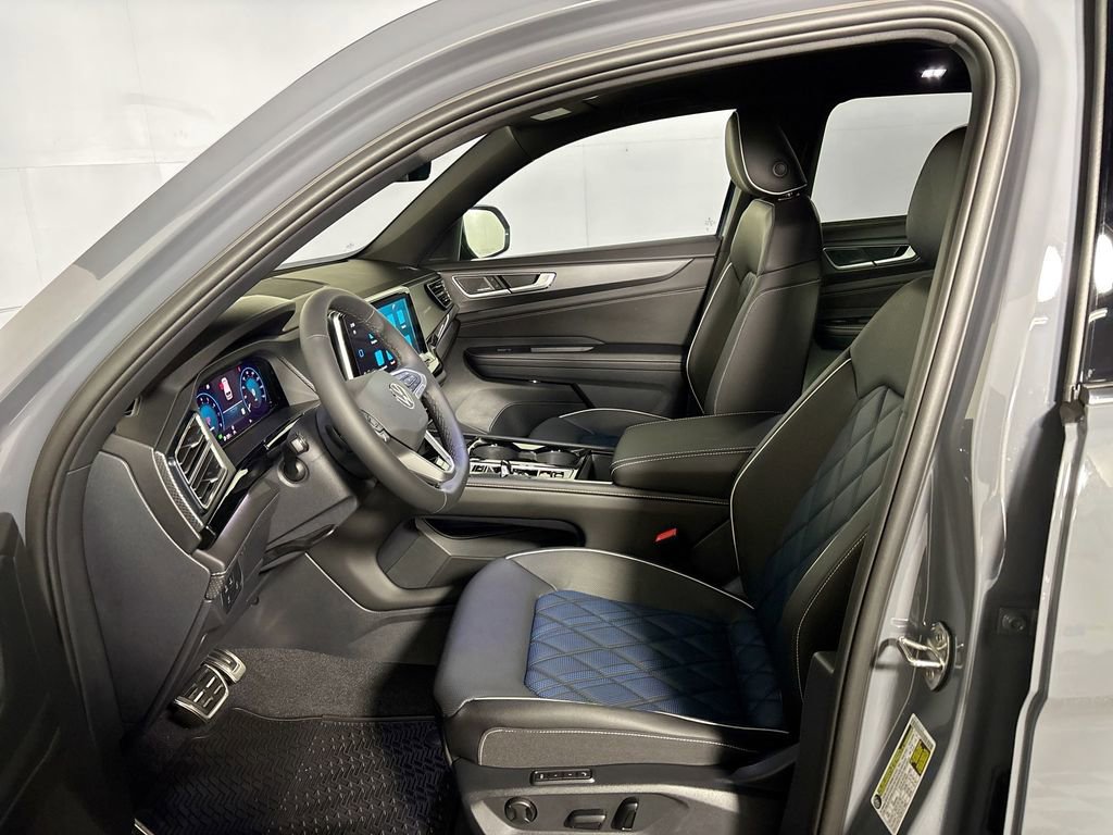 New 2026 Volkswagen Atlas Cross Sport SEL Premium R-Line image 11