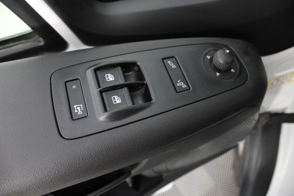 Used 2025 RAM ProMaster 2500 w/ Convenience Group FWD image 14