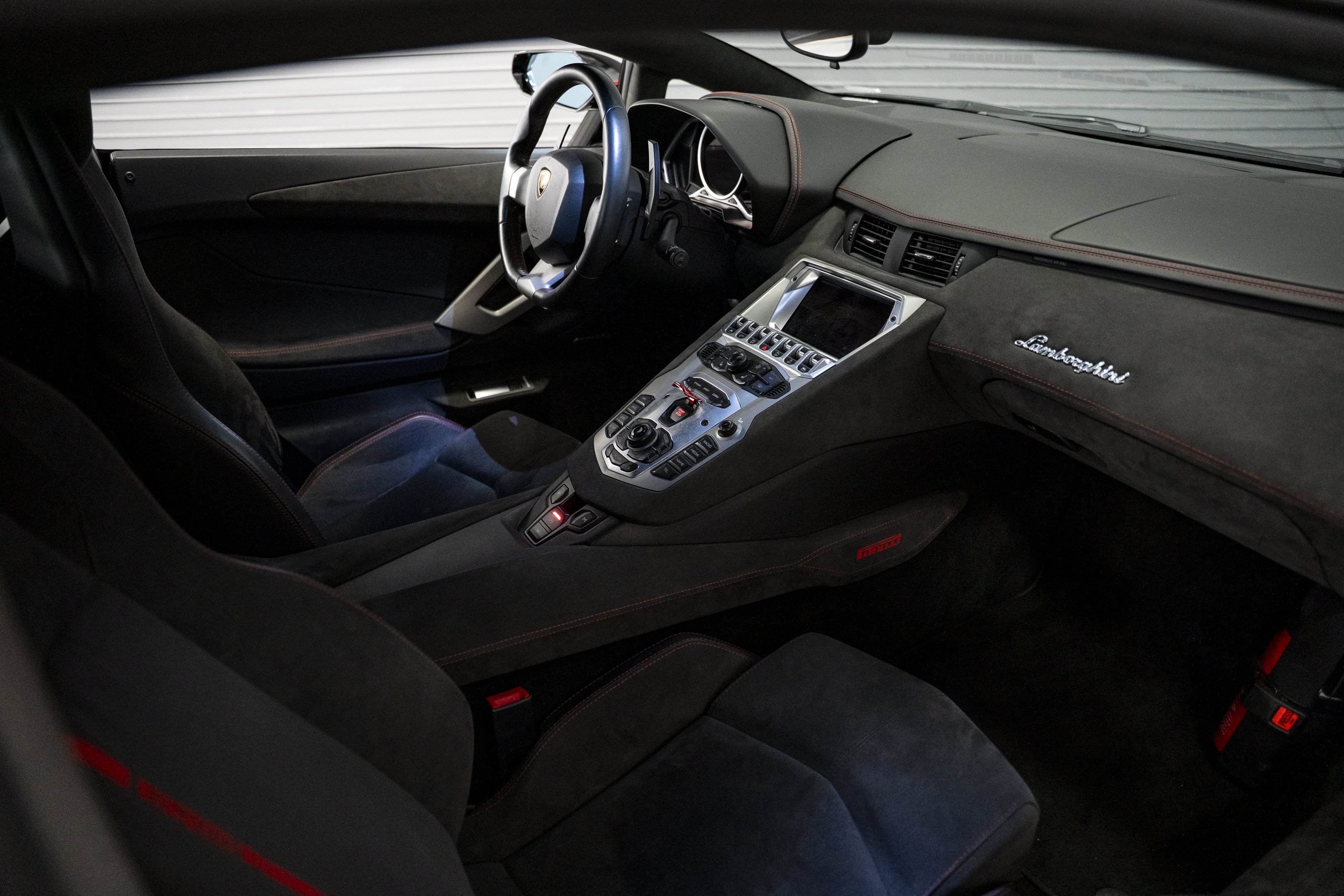 Used 2016 Lamborghini Aventador LP 700-4 AWD/4WD image 30