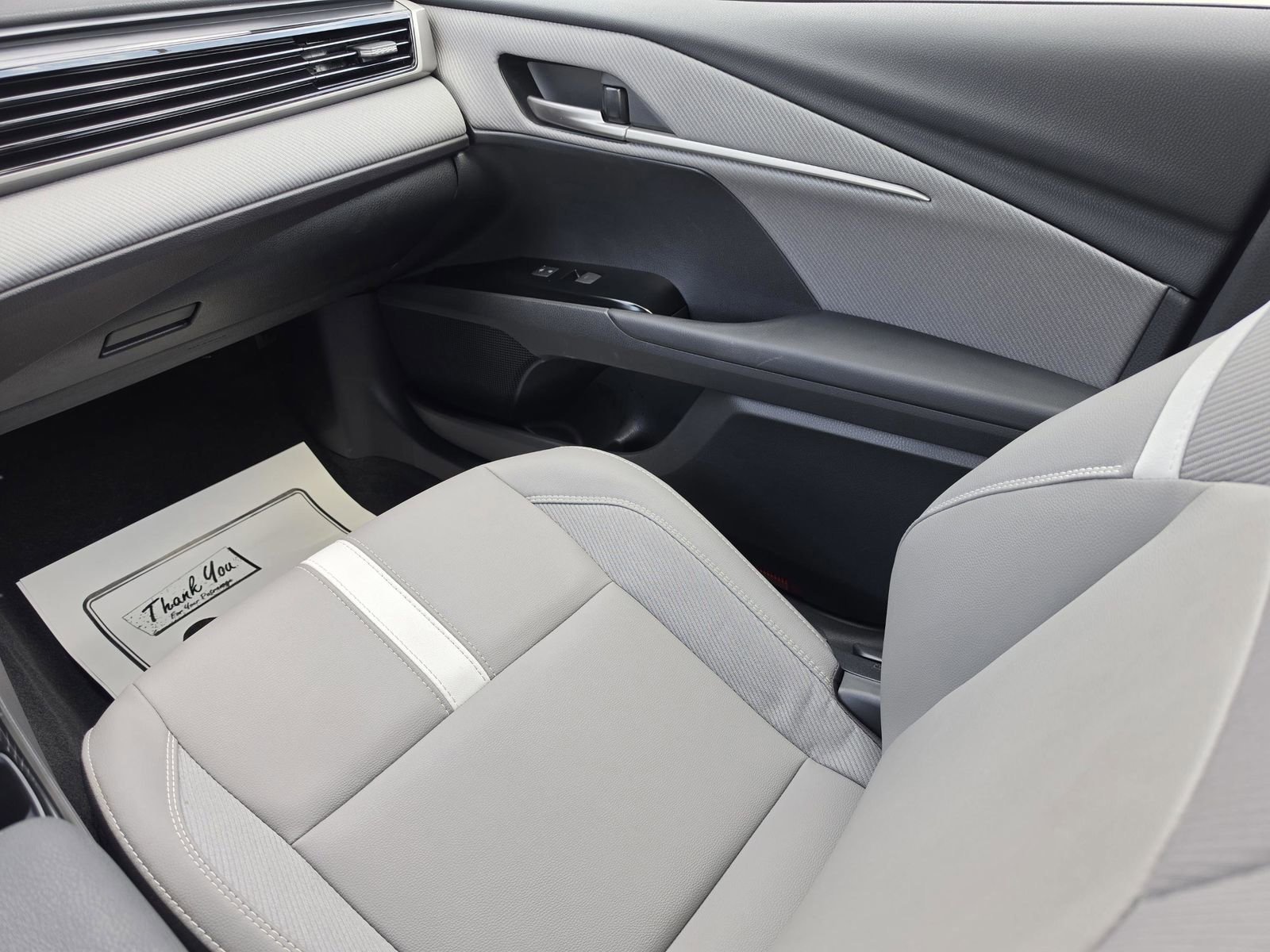 Used 2026 Toyota Camry SE w/ Convenience Package FWD image 18