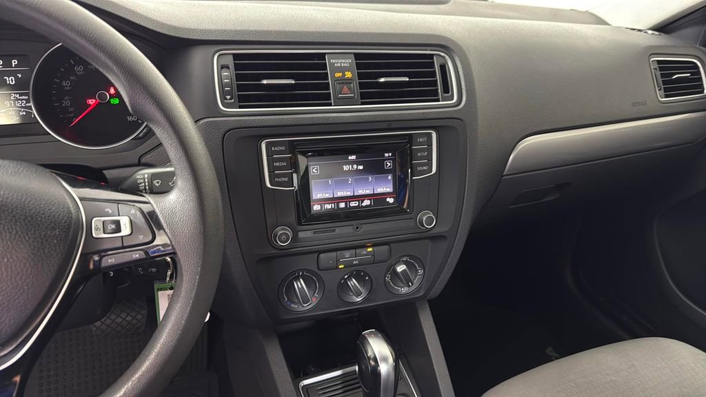 Used 2017 Volkswagen Jetta S FWD image 11