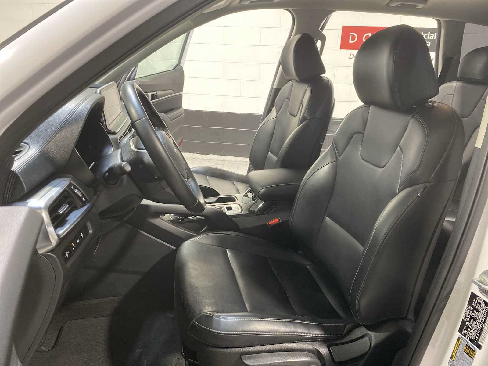 Used 2022 Kia Telluride LX AWD/4WD image 11