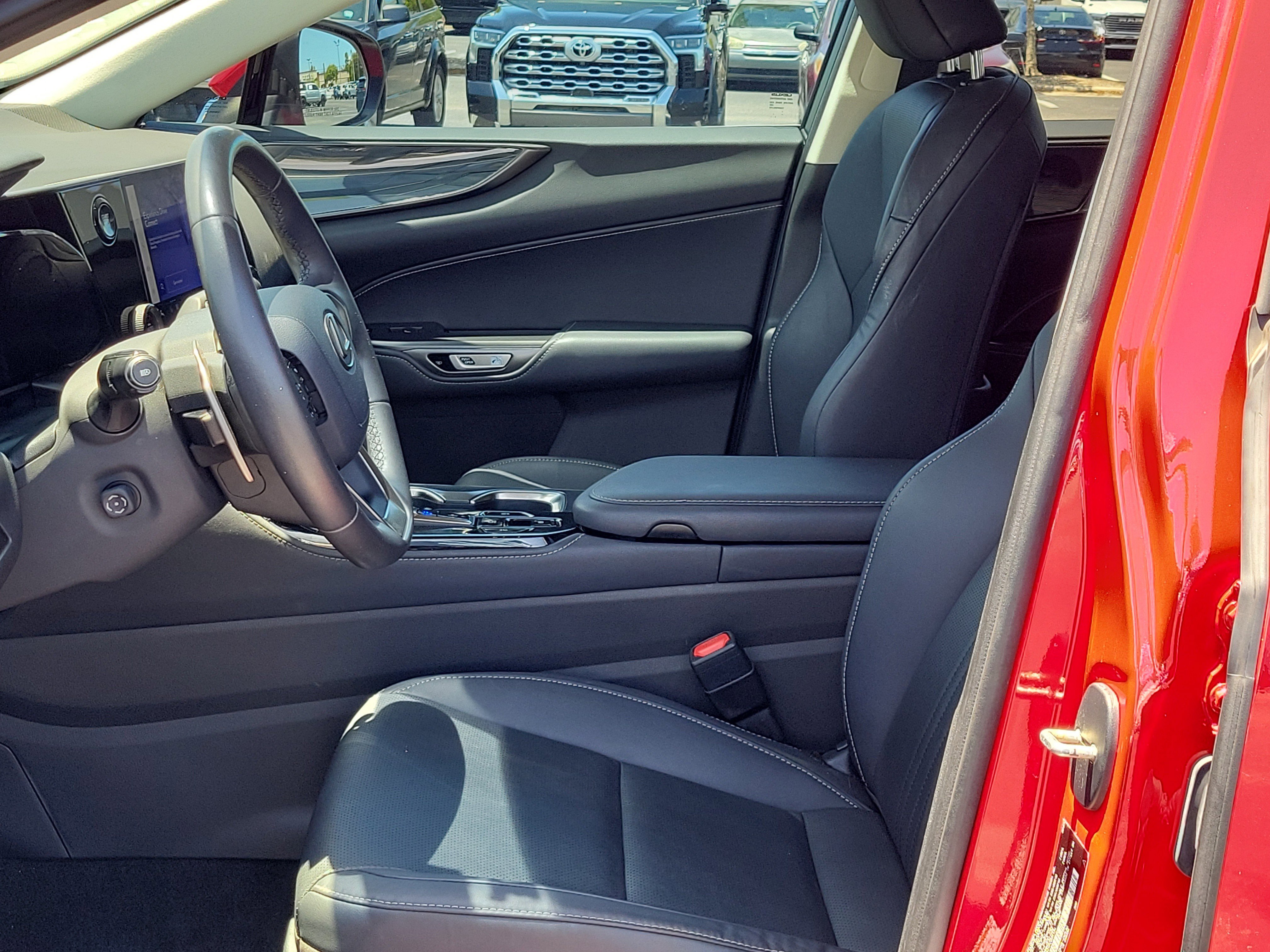 Used 2023 Lexus NX 250 FWD image 22
