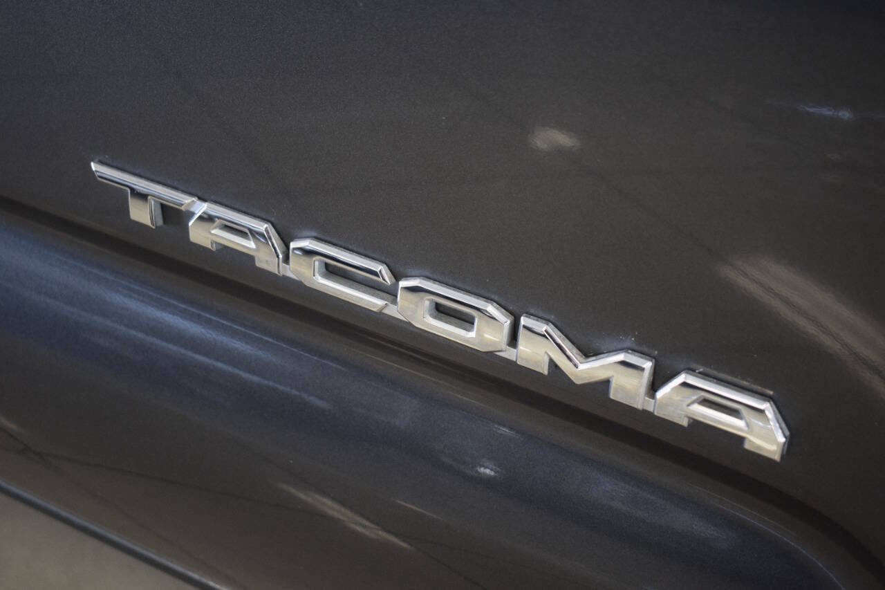 Used 2020 Toyota Tacoma SR5 image 13