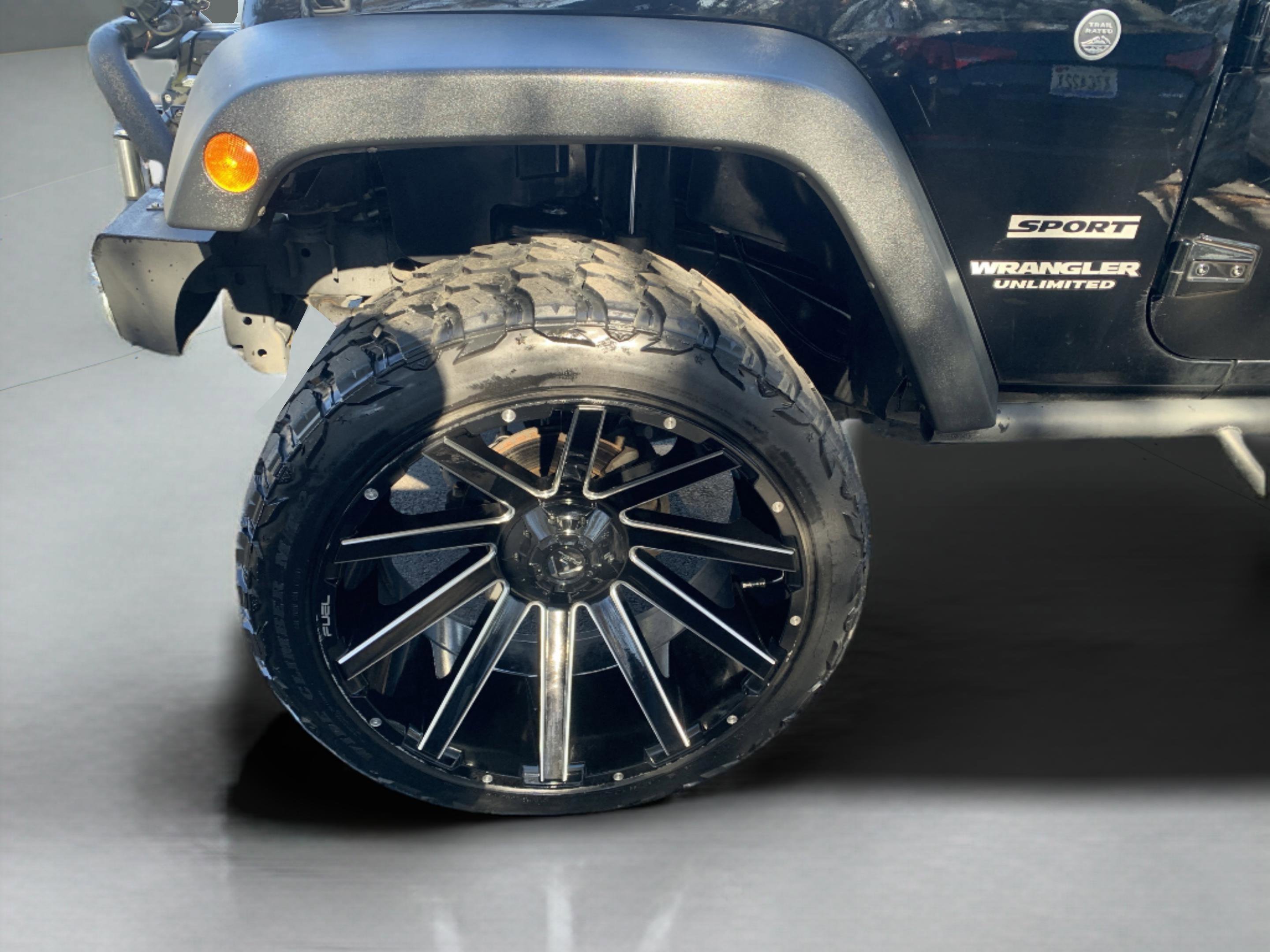 Used 2017 Jeep Wrangler Unlimited Sport w/ Connectivity Group image 37