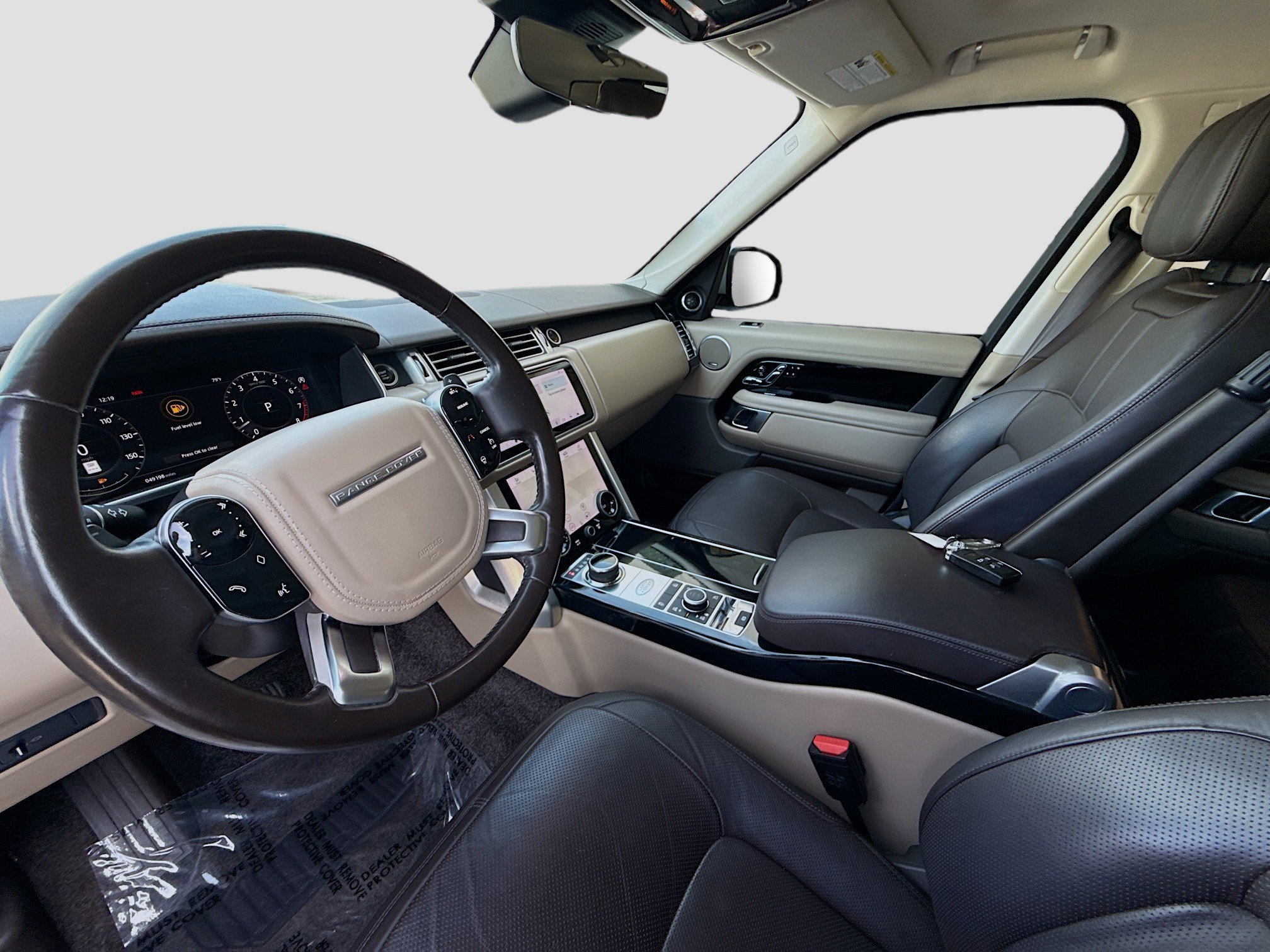 Used 2019 Land Rover Range Rover Velar R-Dynamic SE image 19