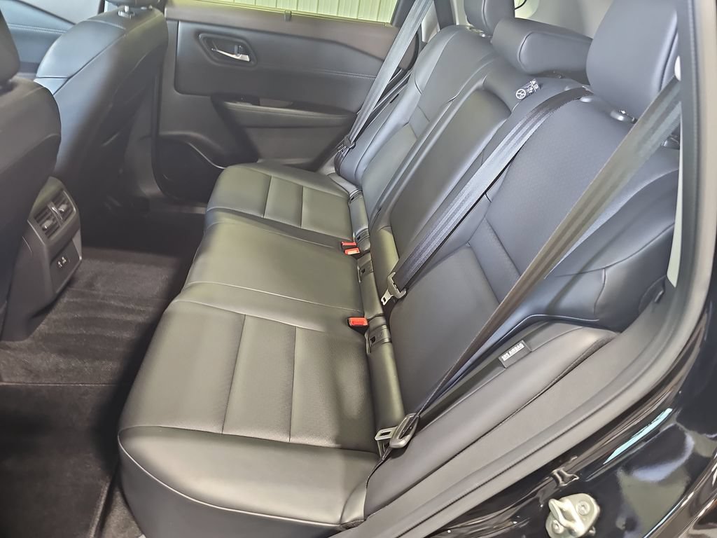 Certified 2023 Nissan Rogue SV w/ SV Premium B Package AWD/4WD image 15