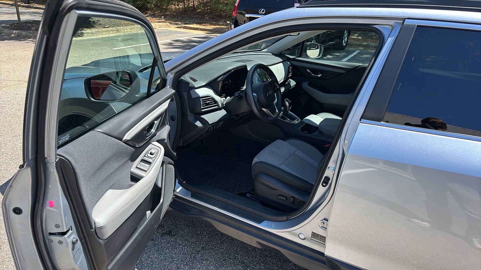 Used 2023 Subaru Outback Premium image 16