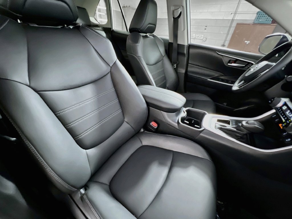 Used 2025 Toyota RAV4 XLE Premium w/ Weather Package FWD image 27