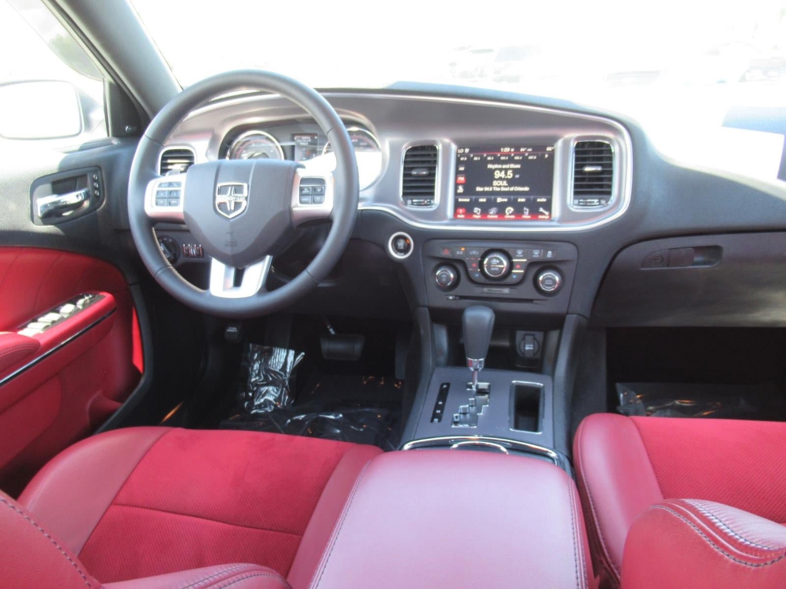 Used 2014 Dodge Charger R/T RWD image 13