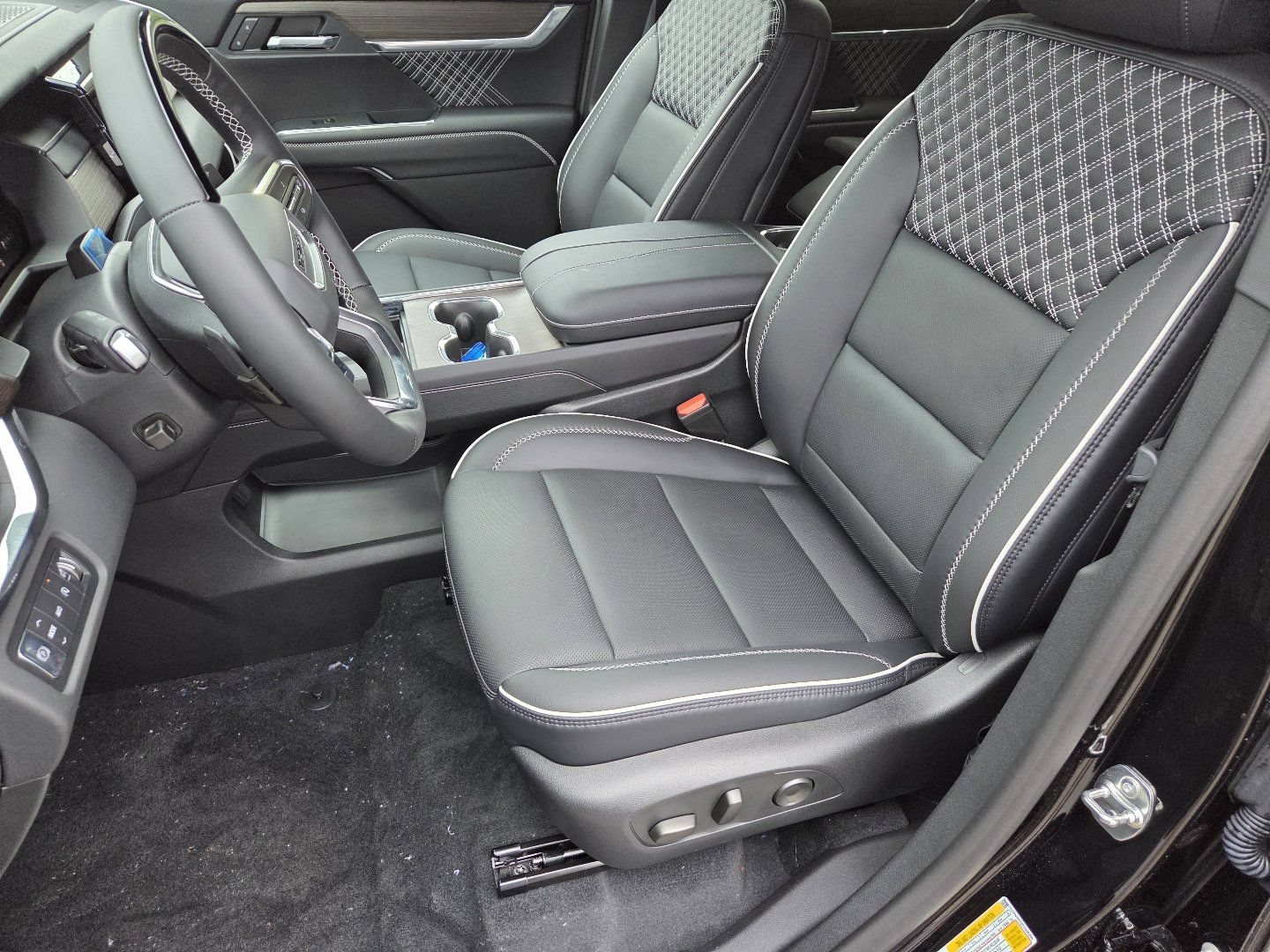 New 2026 GMC Acadia Denali w/ Super Cruise Package AWD/4WD image 26