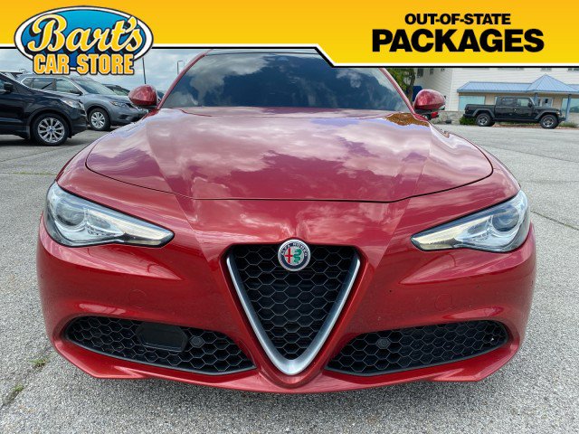 Used 2018 Alfa Romeo Giulia Ti w/ Quick Order Package 22X Lusso AWD/4WD image 2