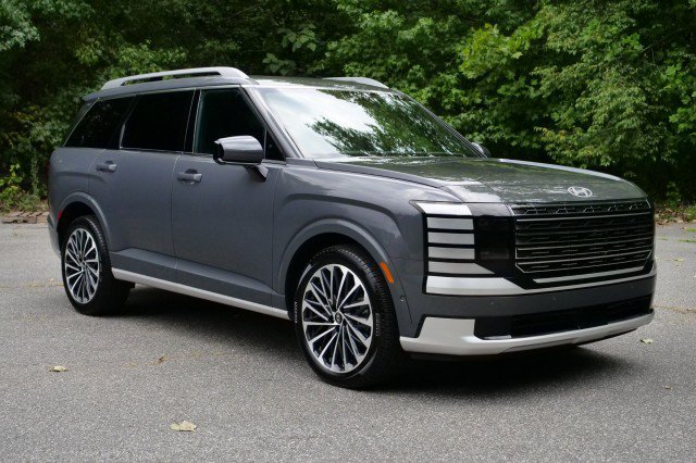 Used 2026 Hyundai Palisade Calligraphy AWD/4WD image 4