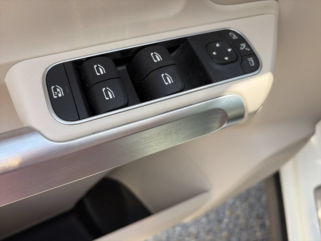 Used 2022 Mercedes-Benz GLB 250 image 20