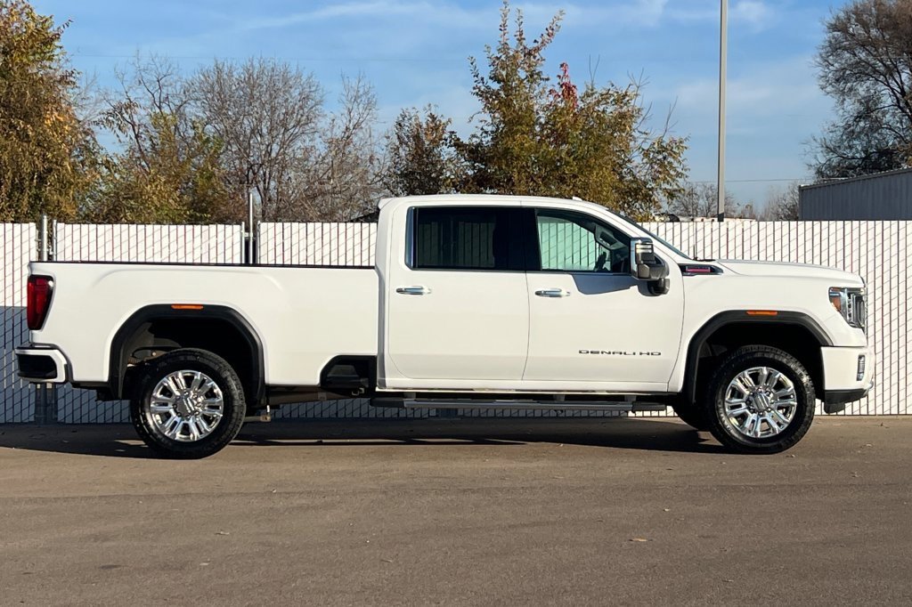 Used 2020 GMC Sierra 3500 Denali w/ Denali Ultimate Package image 3