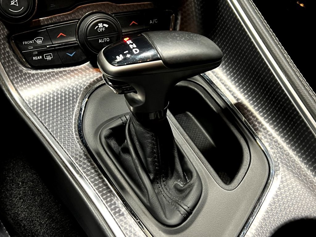 Used 2016 Dodge Challenger SRT Hellcat image 29