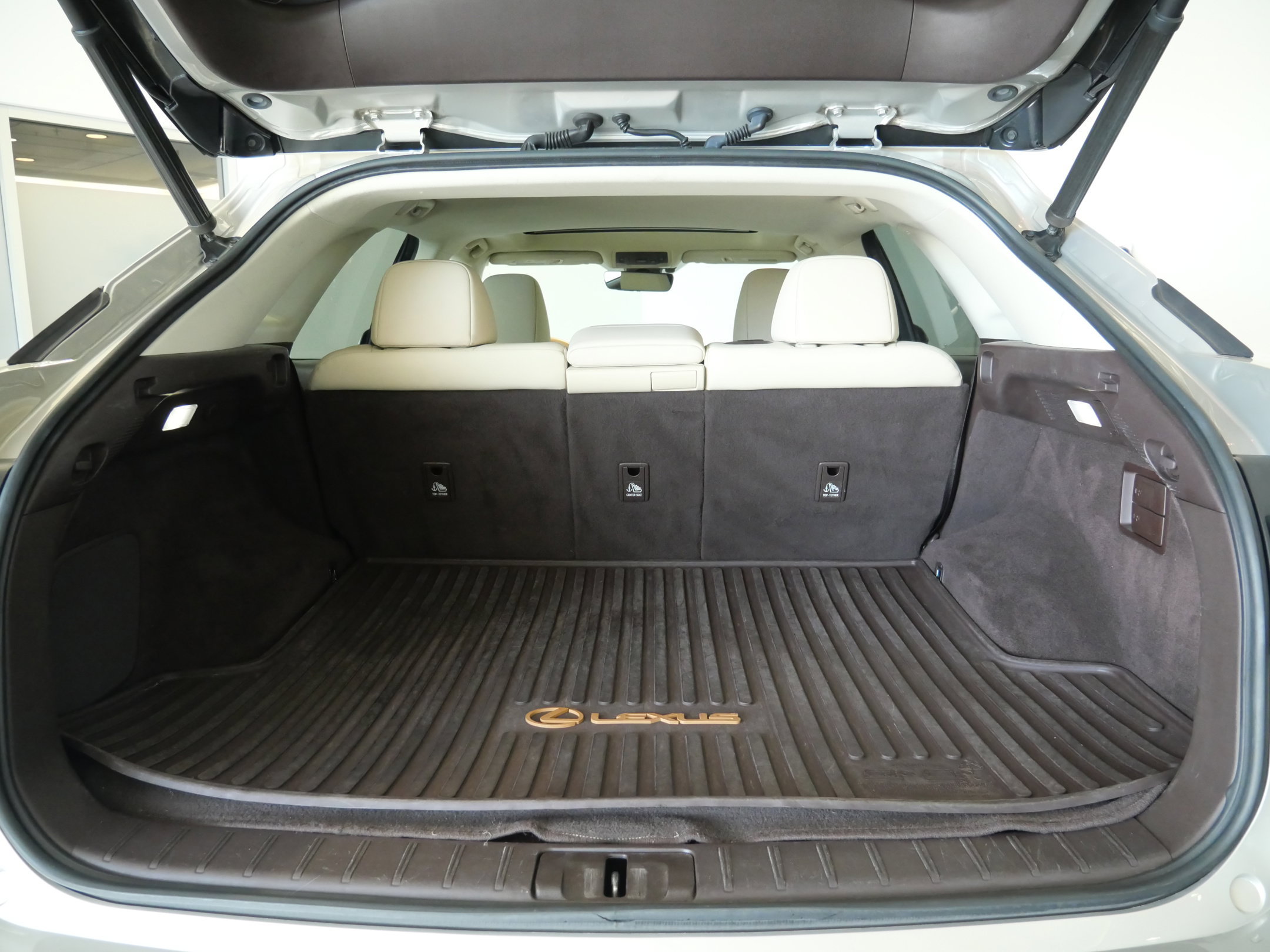 Used 2020 Lexus RX 350 AWD w/ Premium Package image 28