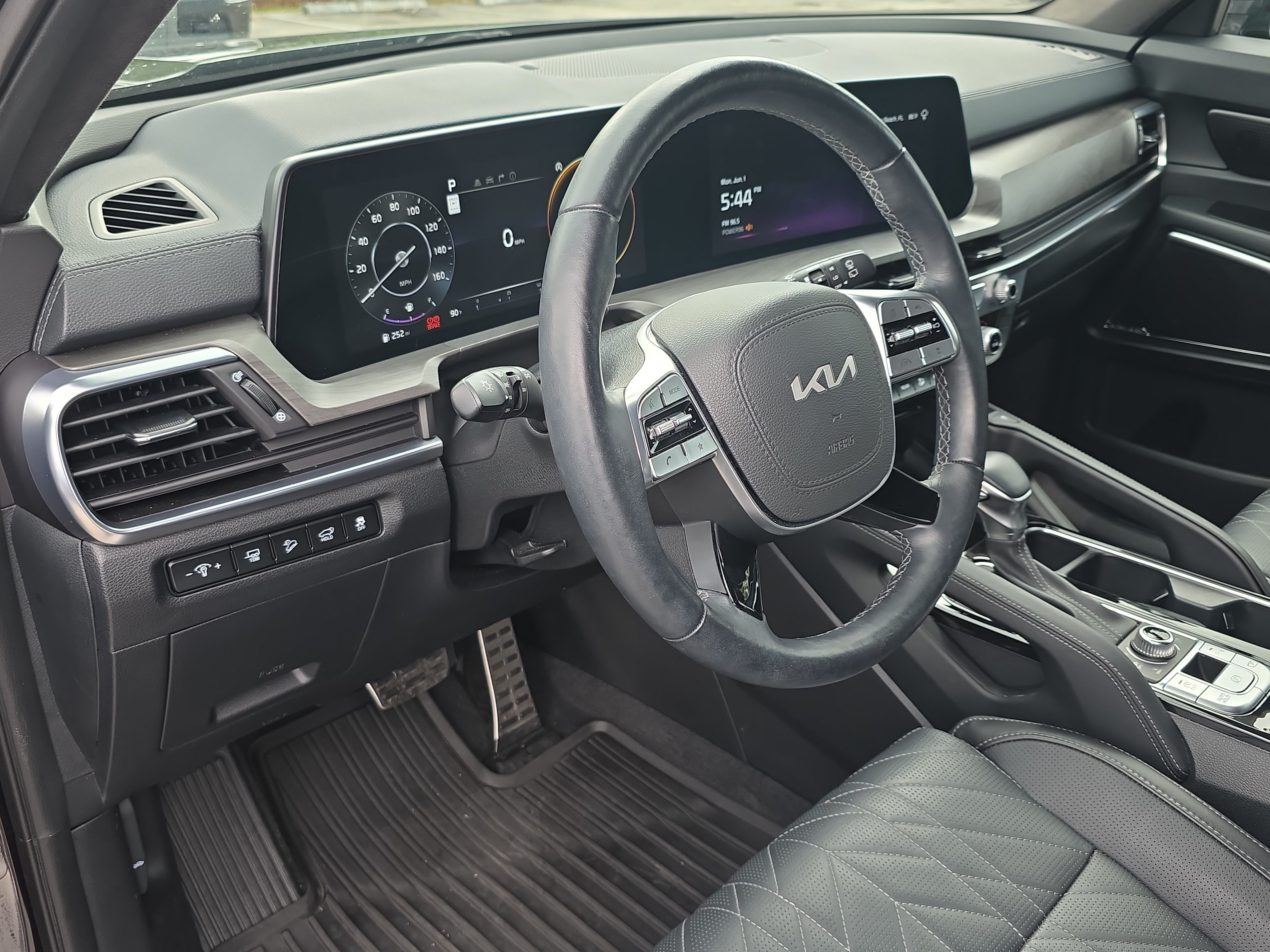Used 2025 Kia Telluride SX Prestige X-Line AWD/4WD image 24