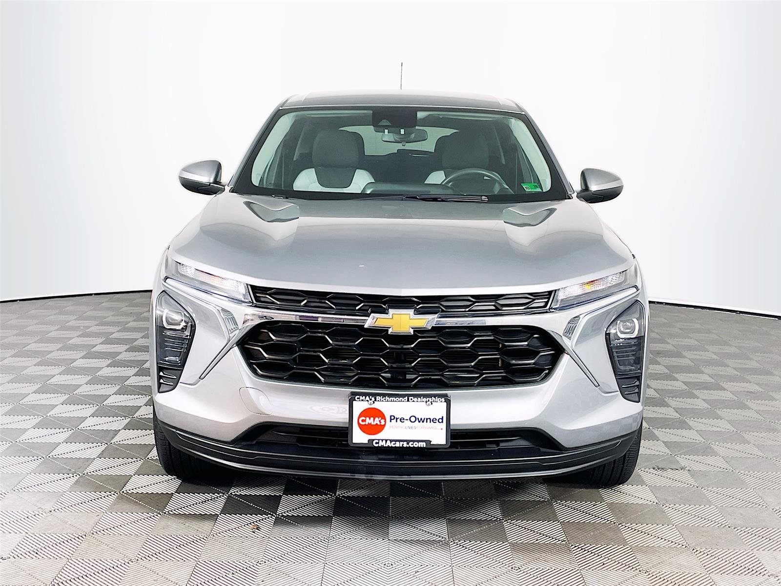 Certified 2024 Chevrolet Trax LS w/ LS Convenience Package image 2