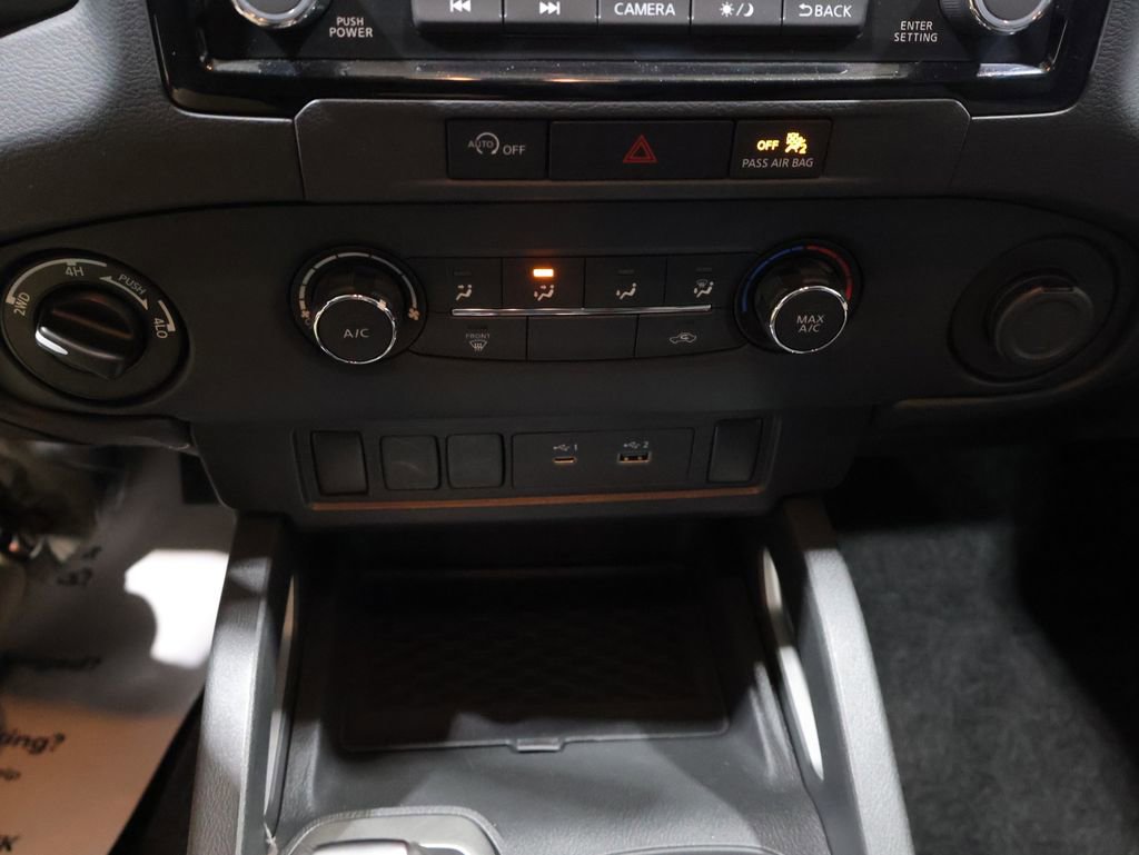 Used 2024 Nissan Frontier SV image 28