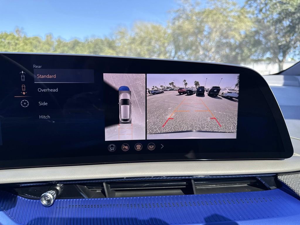 New 2026 Cadillac Optiq Luxury 2 image 24